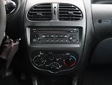 Peugeot 206 (2006) 1.4 HDI, po STK, Klima - náhled 12
