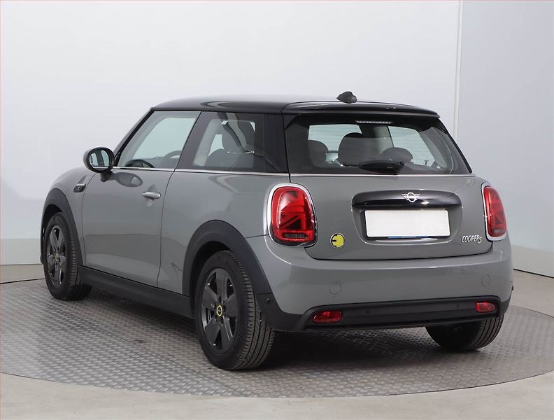 Mini Ostatní (2021) Cooper SE 32 kWh, SoH 98% - fotka 4 z 20