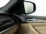 BMW X5 xDrive50i - náhled 16