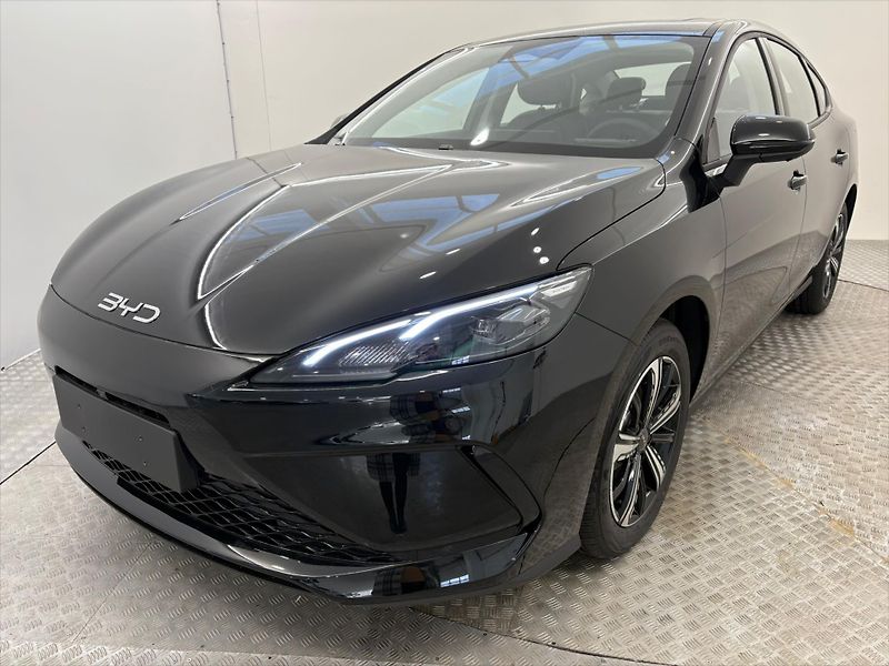 BYD Seal 5 DM-i (2025) 156 Kw Design - fotka 5 z 10