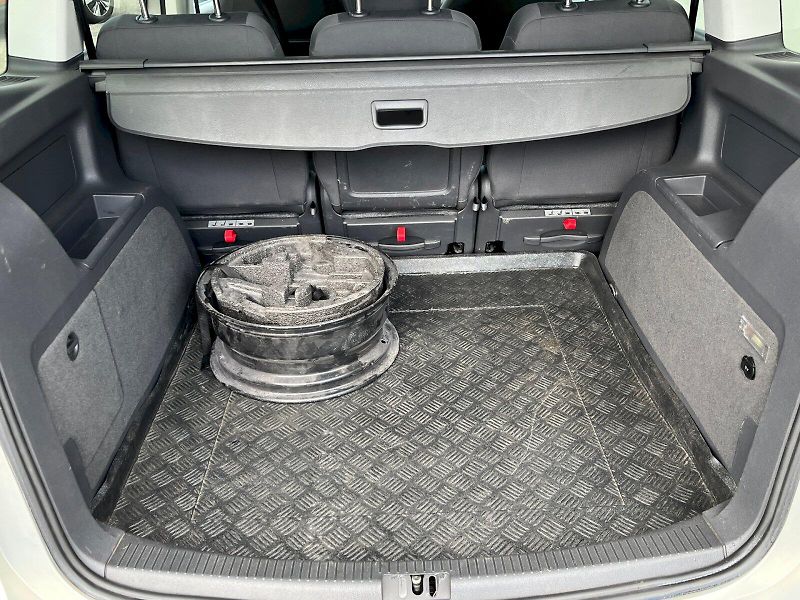 Volkswagen Touran (2016) 1.6 TDI DPF Comfortline - fotka 7 z 23