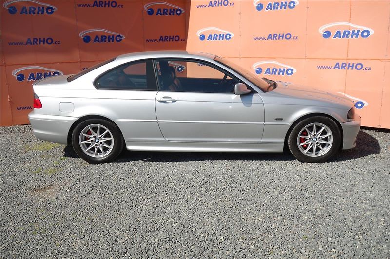 BMW Řada 3 318 Ci, SERVISNÍ KNIHA. - fotka 8 z 35