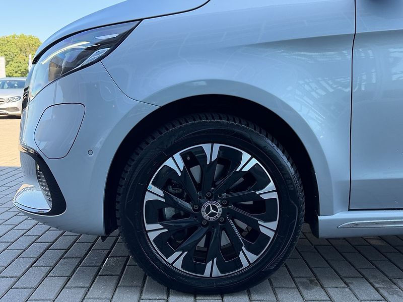 Mercedes-Benz EQV 300 L - fotka 26 z 32