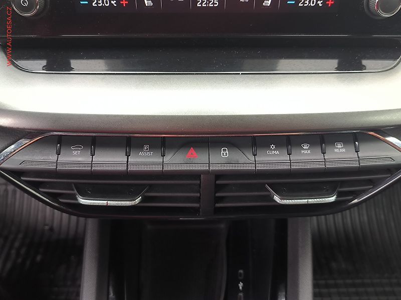 Škoda Octavia (2020) 2.0TDi, ČR, DSG, LED - fotka 16 z 26