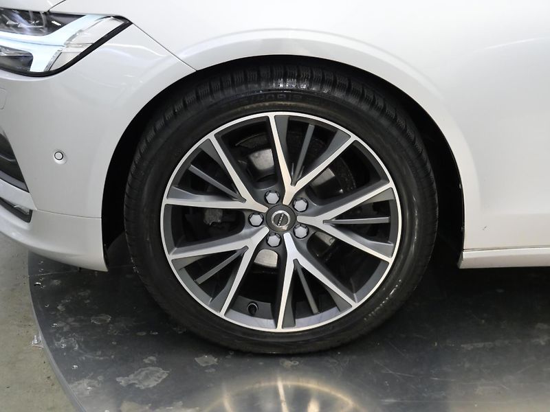 Volvo V90 - fotka 10 z 25