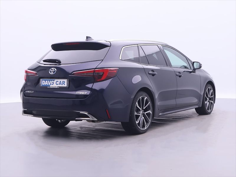 Toyota Corolla 2,0 HEV Executive Sport CZ DPH - fotka 7 z 38