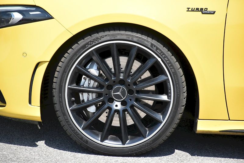 Mercedes-Benz Třídy A (2020) A35 AMG 225kW - fotka 35 z 35