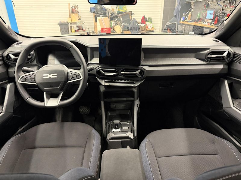 Dacia Duster III E-Tech Hybrid 1.6 l 69 kW - fotka 8 z 16