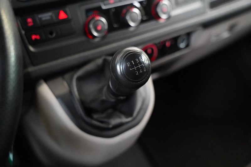 Volkswagen Transporter - fotka 19 z 23