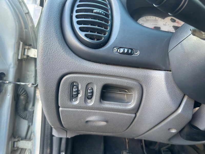 Renault Mégane (2001) 1.6i 16V - 79KW - fotka 18 z 20