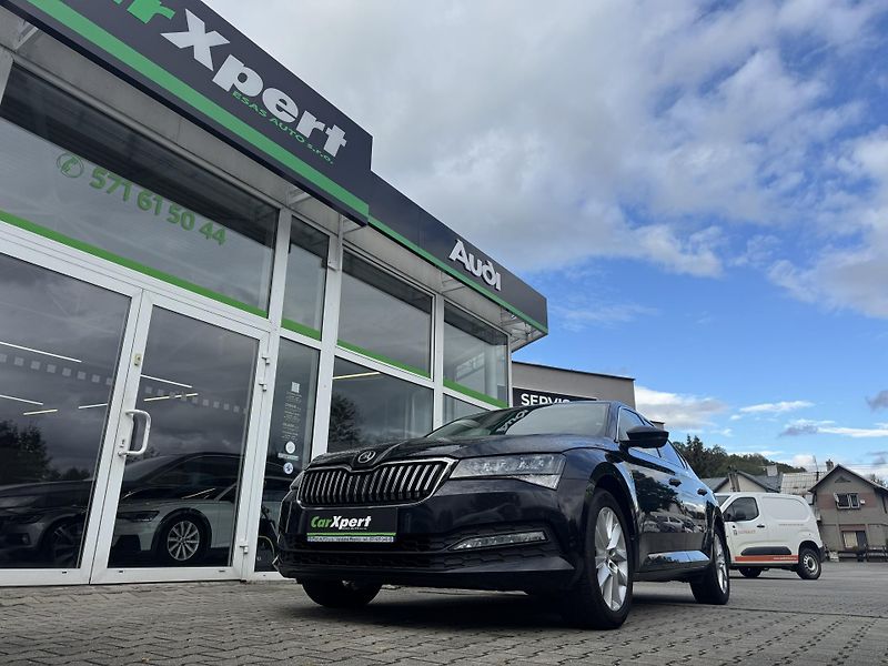 Škoda Superb Ambition - fotka 9 z 33