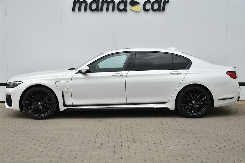 BMW Řada 7 745Le xDrive M PAKET LASER ČR - fotka 4 z 39