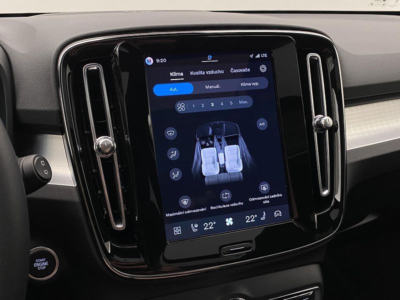 Volvo XC40 (2026) B3 AUT DARK ULTRA  - fotka 36 z 61