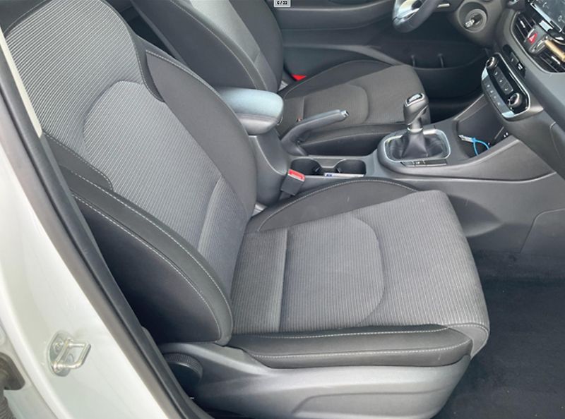 Hyundai i30 1.0-88KW,FB,1.MAJITEL,ZÁRUKA29 - fotka 8 z 14