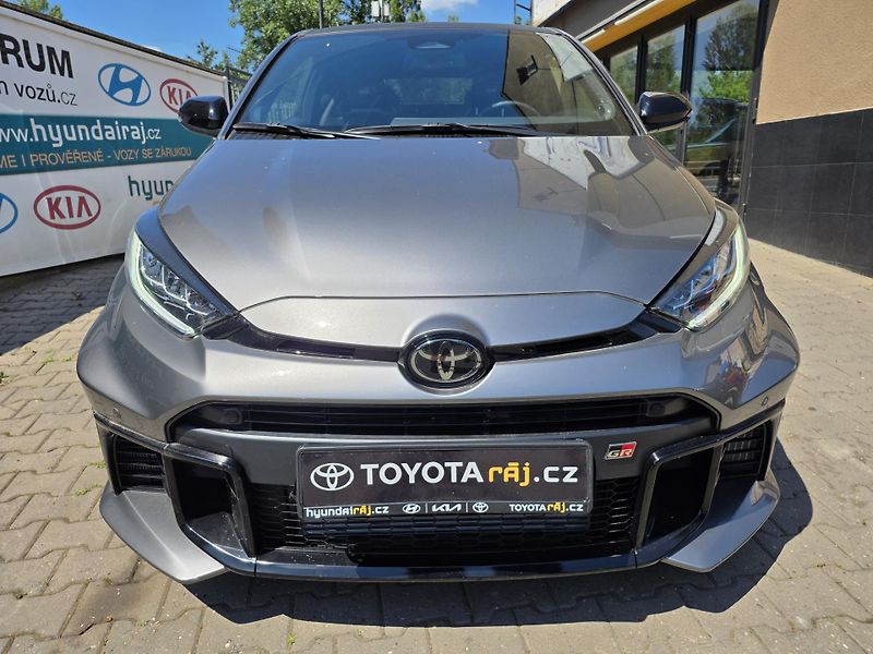 Toyota Yaris 1.6-GR FOUR-1. MAJ.-GARAŽOVANÉ - fotka 3 z 15