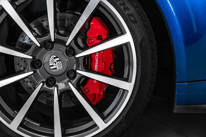 Porsche 911 Carrera 4s PASM Bi-Xenon - fotka 10 z 19