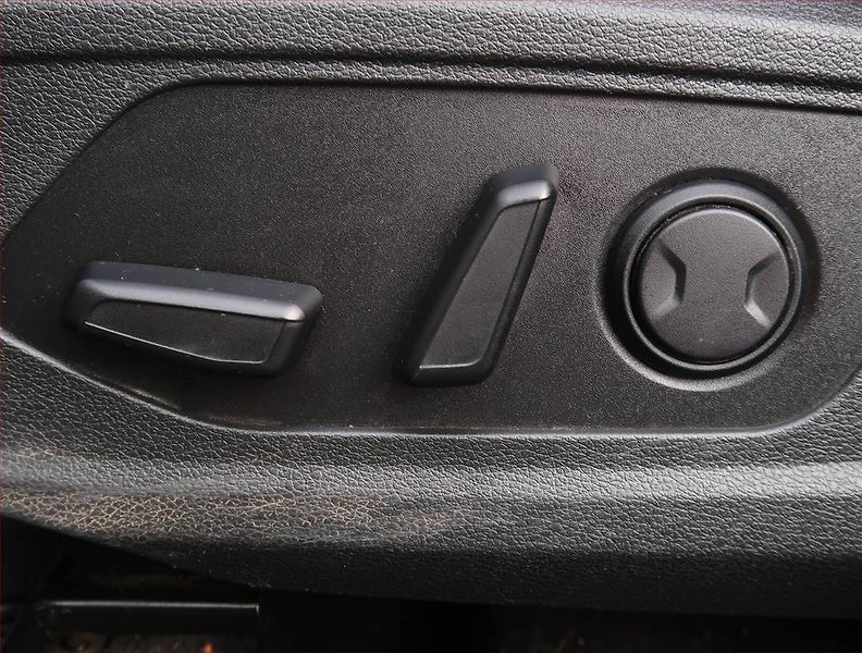 Kia Sportage (2023) 1.6 T-GDI MHEV - fotka 30 z 30