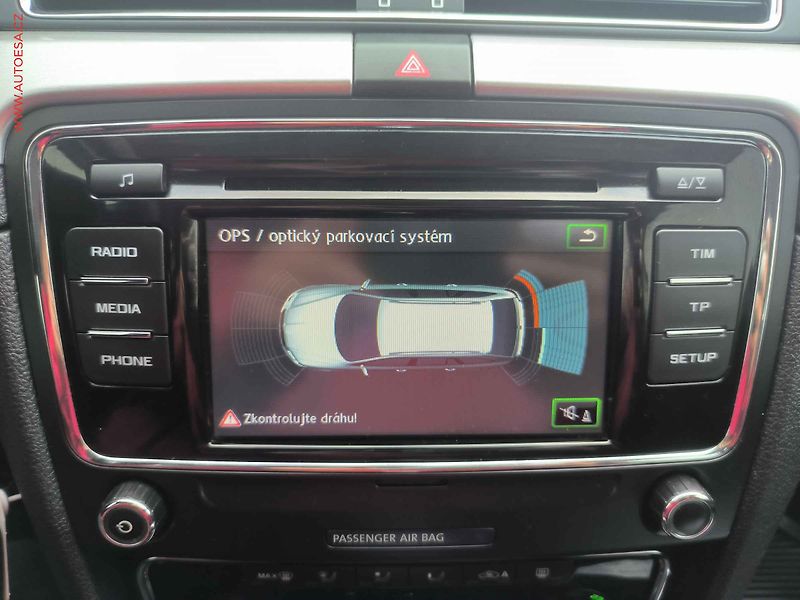 Škoda Superb (2014) 2.0 TDi 4x4, ČR, Outdoor, AT - fotka 13 z 22