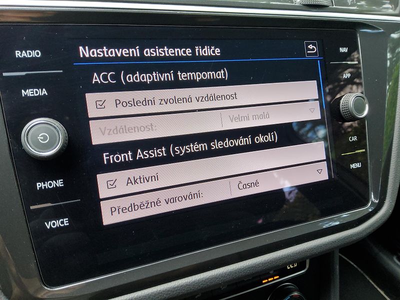Volkswagen Tiguan (2019) 2.0TDI 110kW Comfl DSG 1maj ČR - fotka 20 z 25