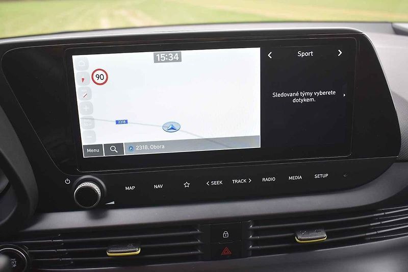 Hyundai i20 po faceliftu se moc nezměnil. Ale škoda to určitě není