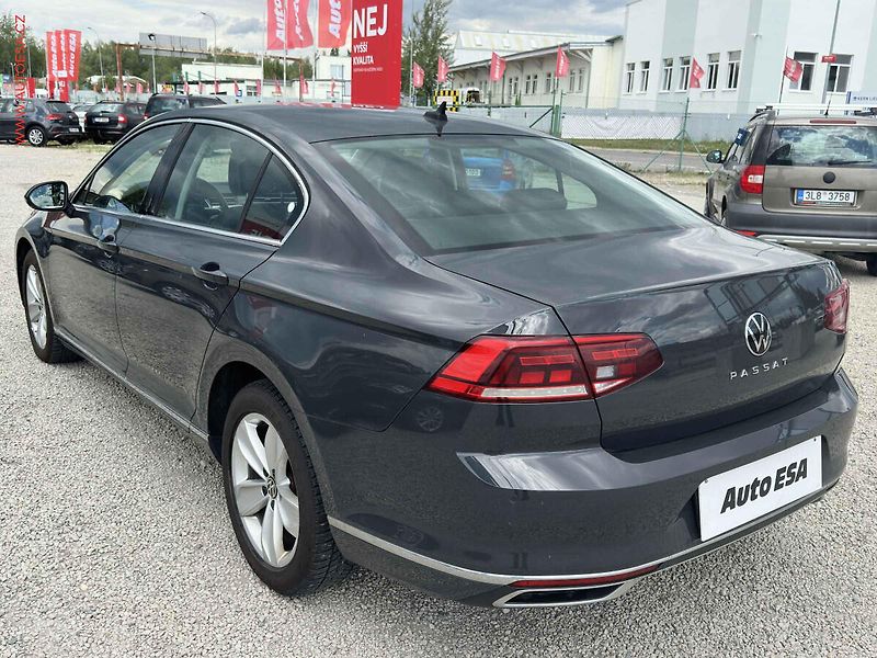 Volkswagen Passat (2021) 2.0TDi, ČR, Elegance, DSG - fotka 6 z 20
