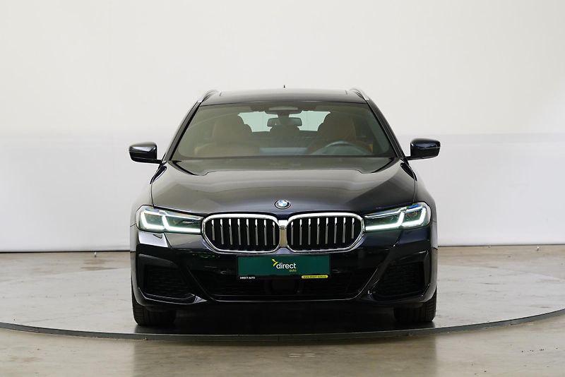 BMW Řada 5 - fotka 4 z 30