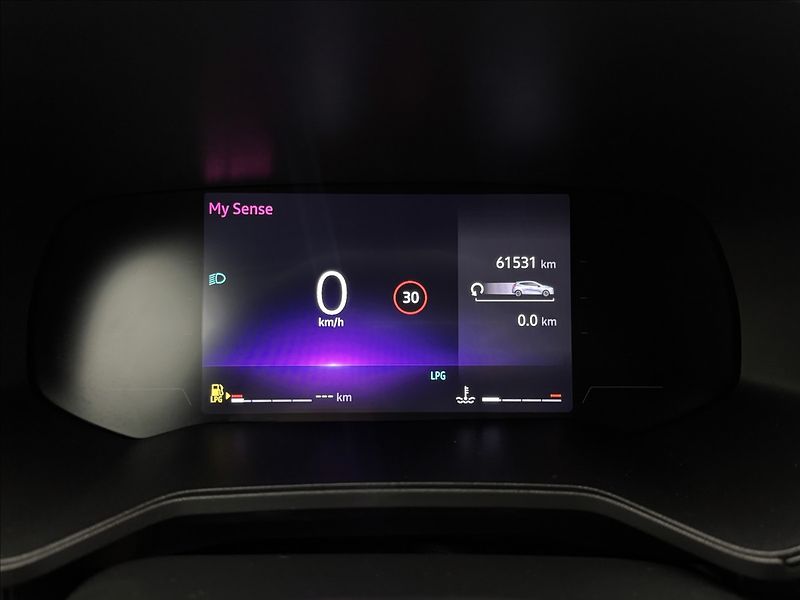 Renault Clio 1,0 TCe LPG DPH TECHNO ZÁRUKA - fotka 14 z 43