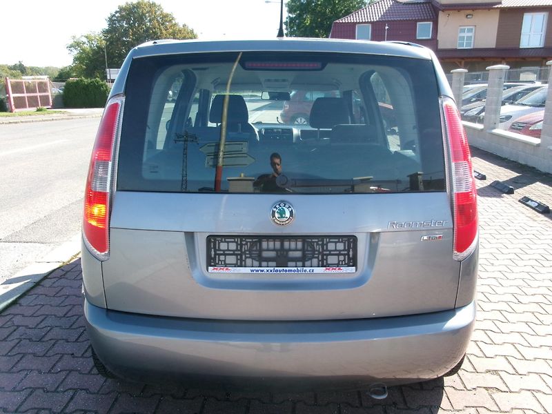 Škoda Roomster 1,6 TDI KLIMA PNEU - fotka 6 z 22