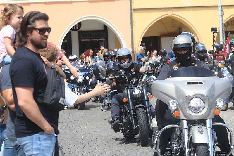 Setkání nadšenců a majitelů motocyklů Indian z celého světa v Českých Budějovicích.
