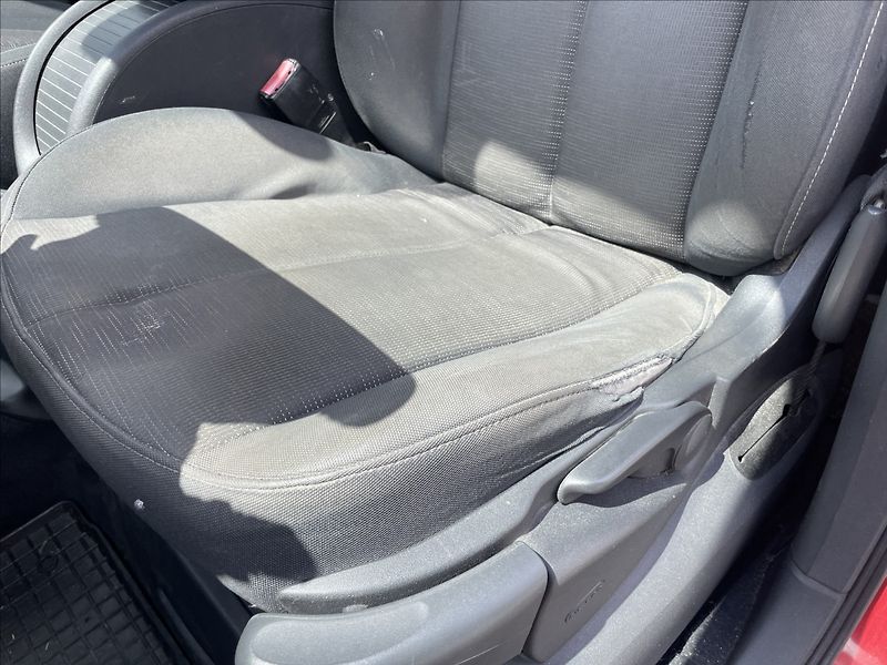 Renault Grand Scénic 1,5 Dci 78kw ESP Tažné Klimatr - fotka 17 z 30