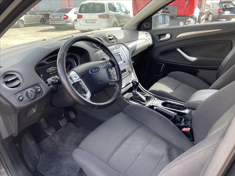 Ford Mondeo 2,0TDCi*103 kW*pravidelný serv - fotka 22 z 36