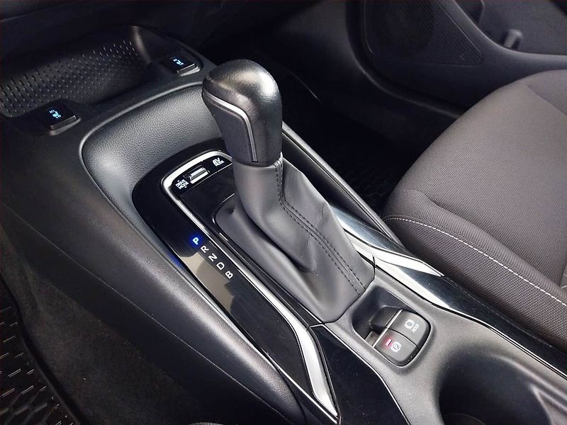 Toyota Corolla (2022) Comfort 1.8 Hybrid - fotka 13 z 19