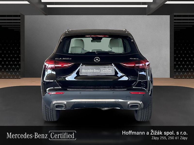 Mercedes-Benz GLA 200d 4MATIC - fotka 6 z 19