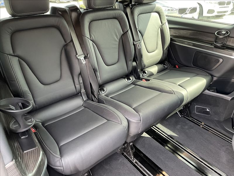 Mercedes-Benz Třídy V 2,0 250d 4MATIC LONG ČR.1.MAJ. - fotka 26 z 37