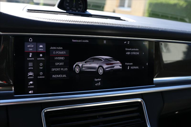 Porsche Panamera 2,9 343KW, DPH, ČR,4 E-HYBRID - fotka 42 z 77