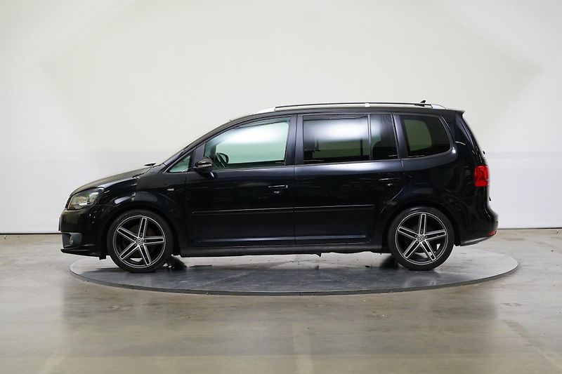 Volkswagen Touran - fotka 3 z 24