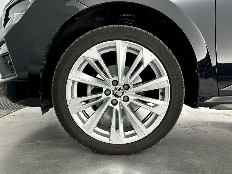 Škoda Kamiq (2025) 1.0TSI 85kW Top Selection - fotka 31 z 31