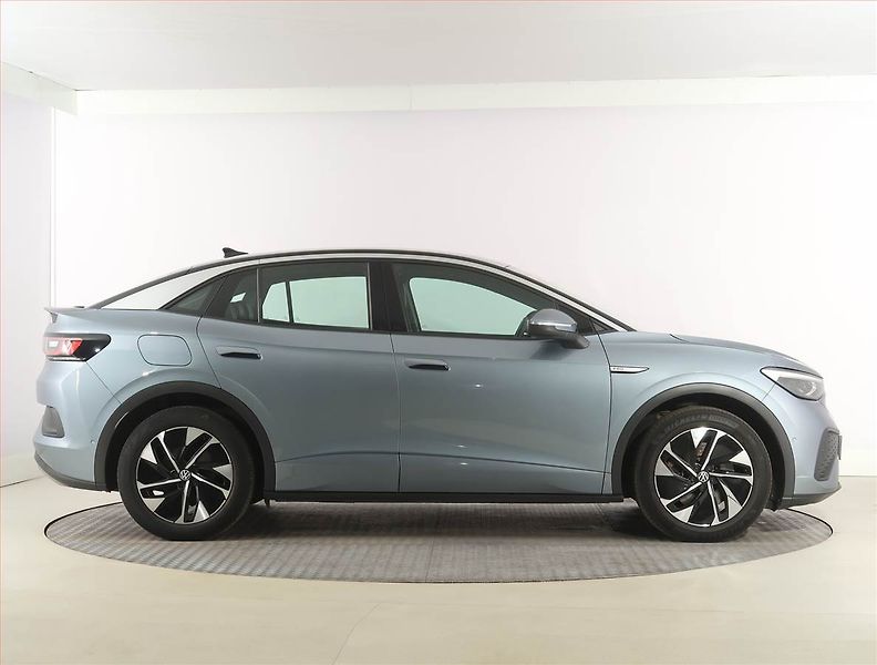 Volkswagen ID.5 (2022) Pro Perf. (82 kWh), SoH 91% - fotka 6 z 32