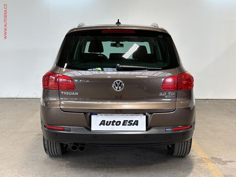 Volkswagen Tiguan (2011) 2.0 TDi 4x4, ČR, Sport, DSG - fotka 5 z 16