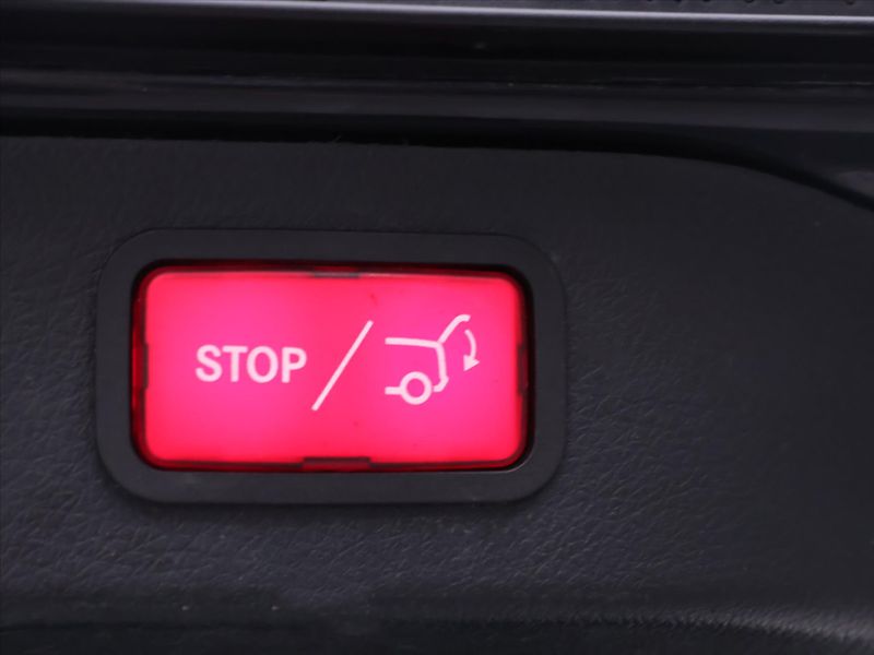 Mercedes-Benz Třídy V 2,1 220D 120kW Avantgarde CZ D - fotka 11 z 39