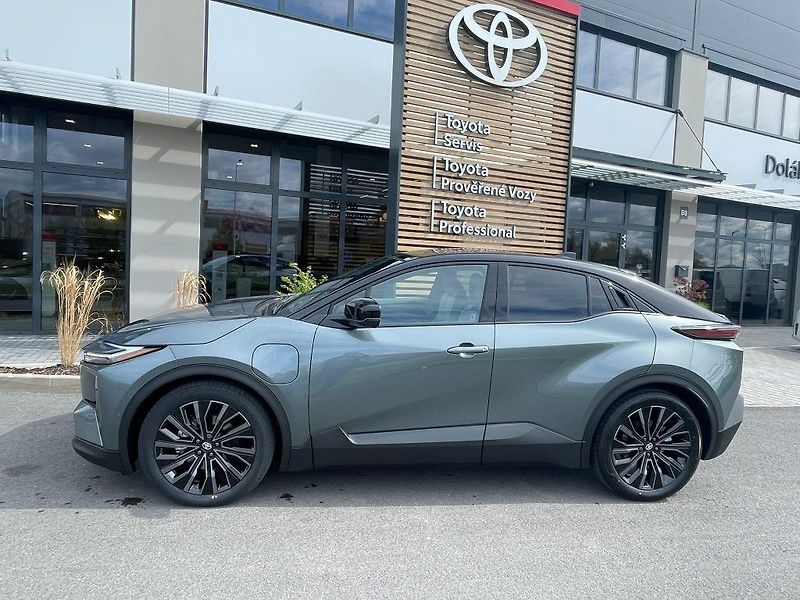Toyota C-HR AWD 343HP AT ExecutiveVIPLight - fotka 4 z 30