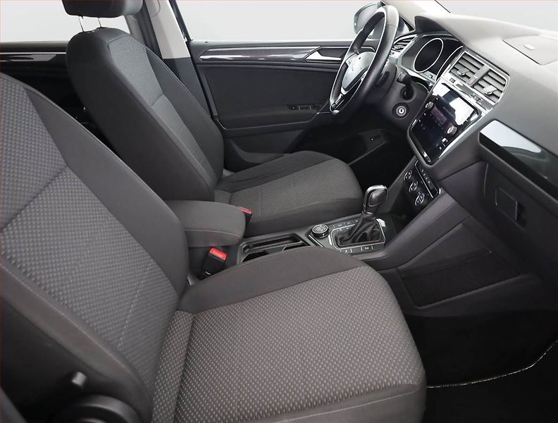 Volkswagen Tiguan Allspace (2018) 2.0 TSI - fotka 7 z 18