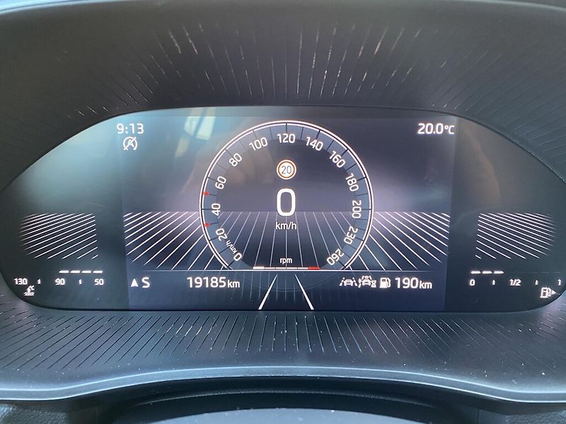 Škoda Fabia 1,0 TSI 70 kW Selection - fotka 9 z 26