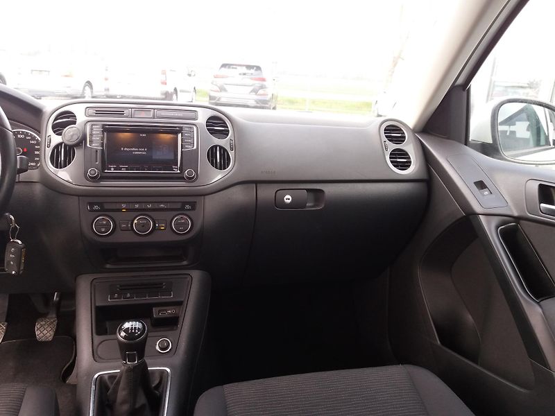Volkswagen Tiguan 1.4TSi,92kW,SERVISNÍ KNÍŽKA!! - fotka 9 z 20