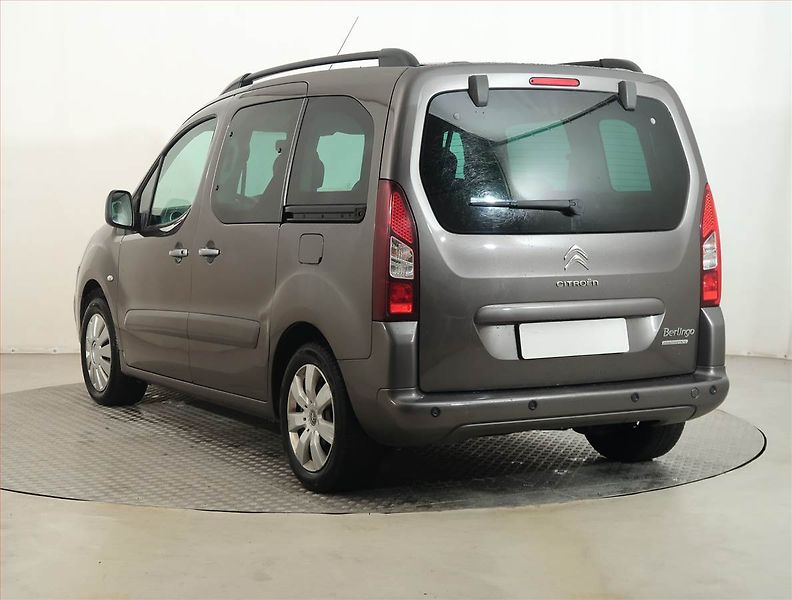 Citroën Berlingo (2017) Feel 1.6 BlueHDi, 5Míst, ČR - fotka 4 z 12