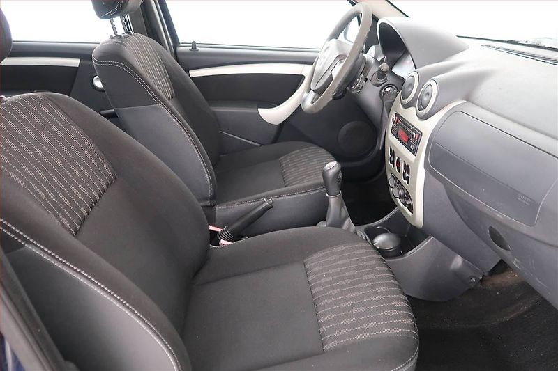 Dacia Logan (2012) 1.6 16V, po STK, Tažné - fotka 9 z 16