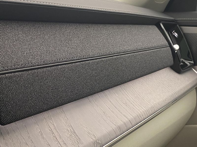Volvo XC90 (2026) B5 AWD AUT BRIGHT PLUS 7míst - fotka 55 z 55