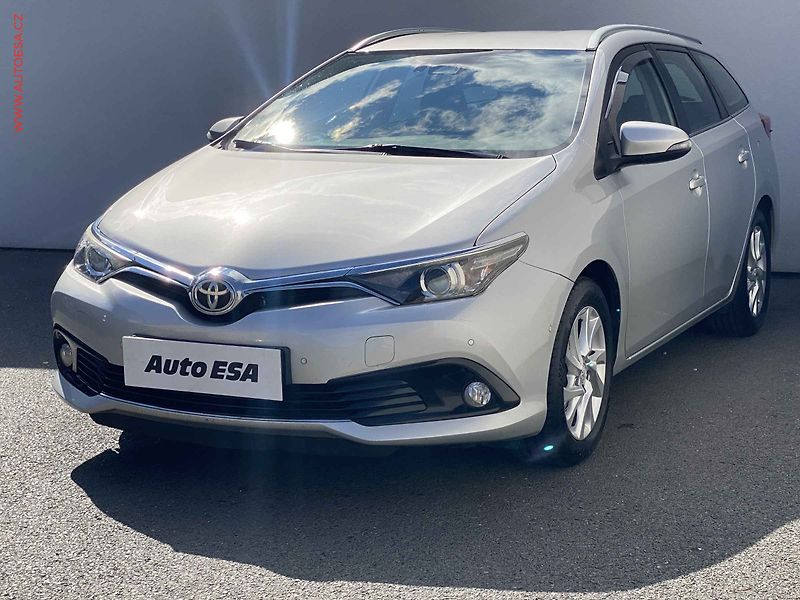 Toyota Auris (2018) 1.6VVT-i, ČR, AC, kamera - fotka 3 z 20