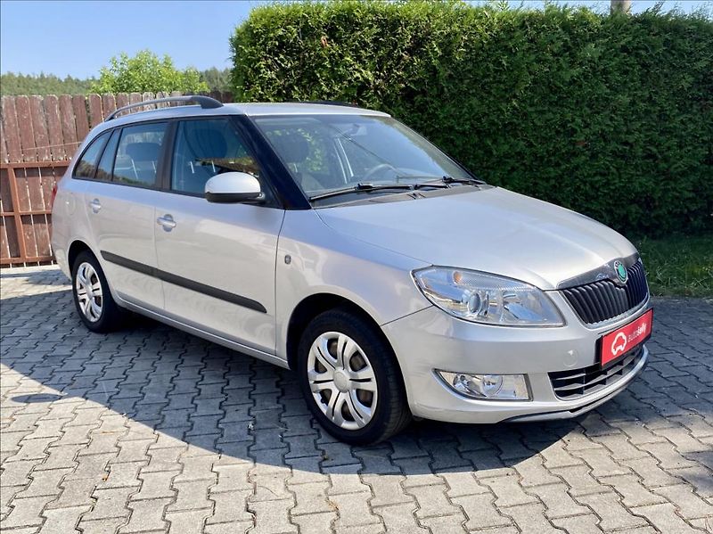 Škoda Fabia 1,6 TDI CR 55kW Active Combi - fotka 7 z 38