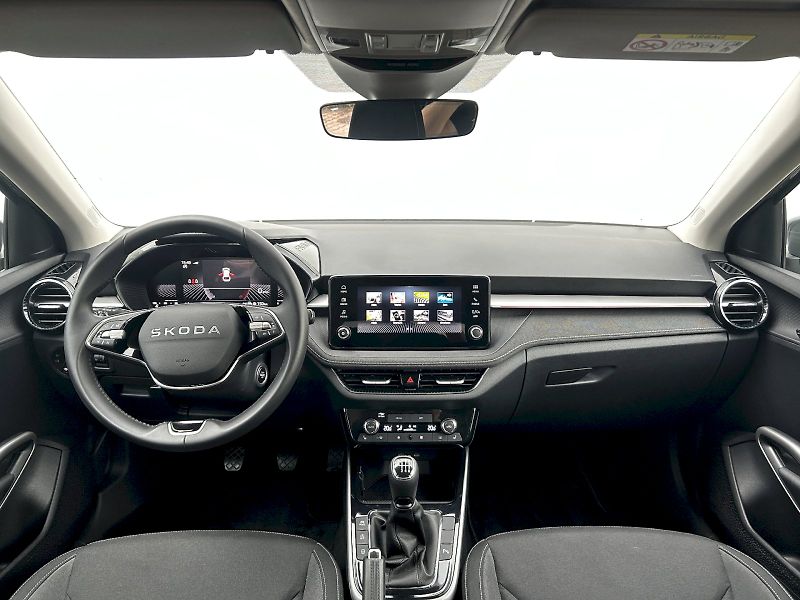 Škoda Fabia (2025) 1.0 TSI 85kW MP6 Top Selection - fotka 5 z 33